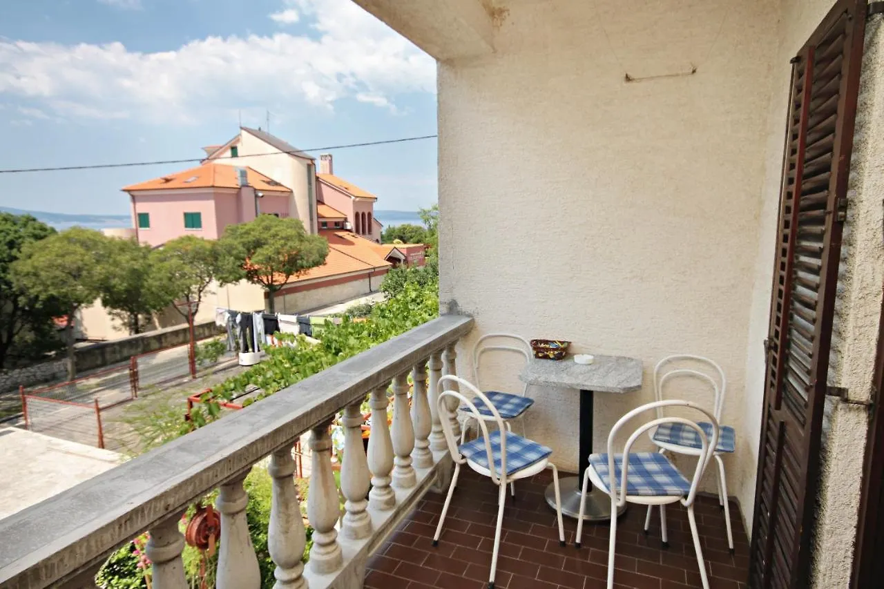 Apartments with a parking space Novi Vinodolski - 5582 0*,  Chorwacja